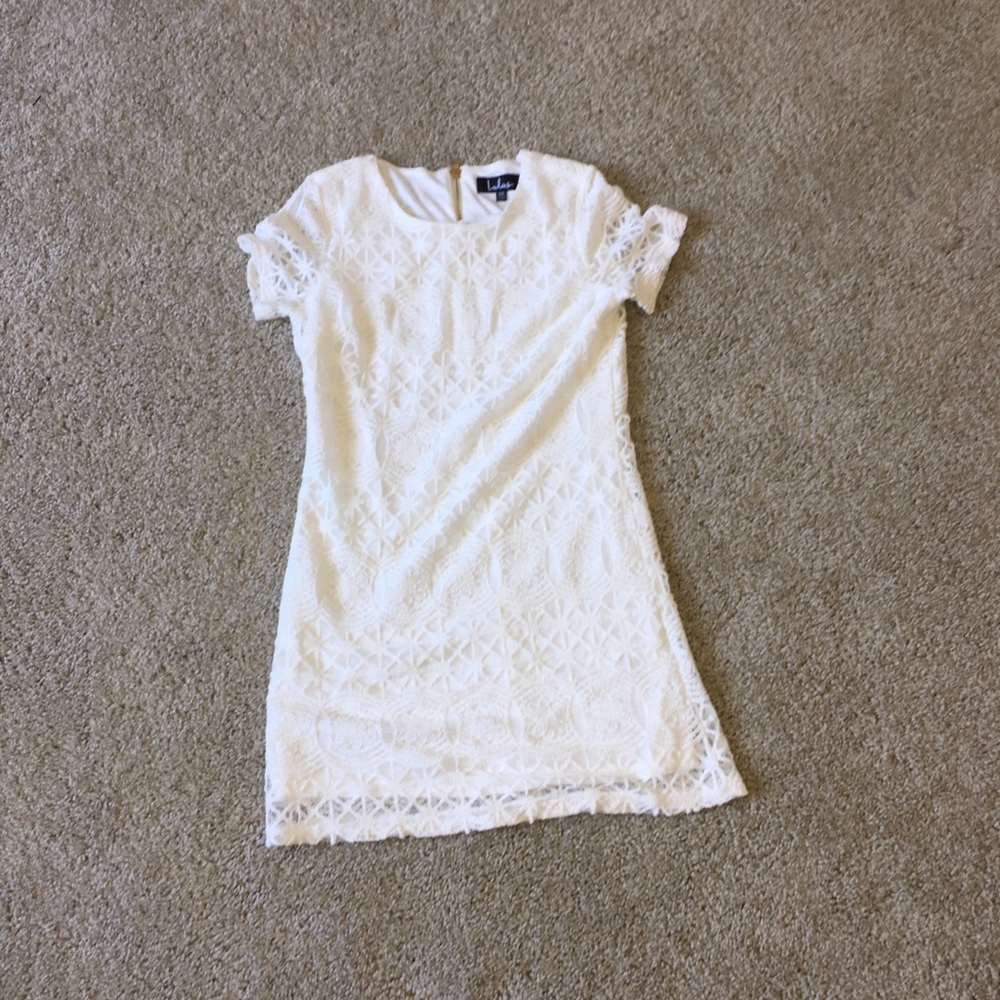 Size XS Lulus White Lace Dress NWOT
